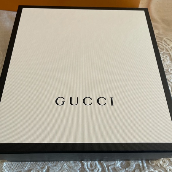 Gucci Accessories - Gucci medium size box